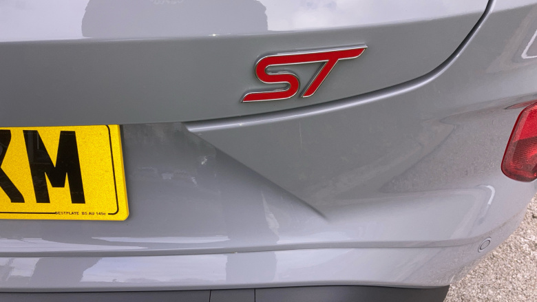 Ford Puma ST 1.0 EcoBoost Hybrid mHEV ST 5dr DCT Petrol Hatchback